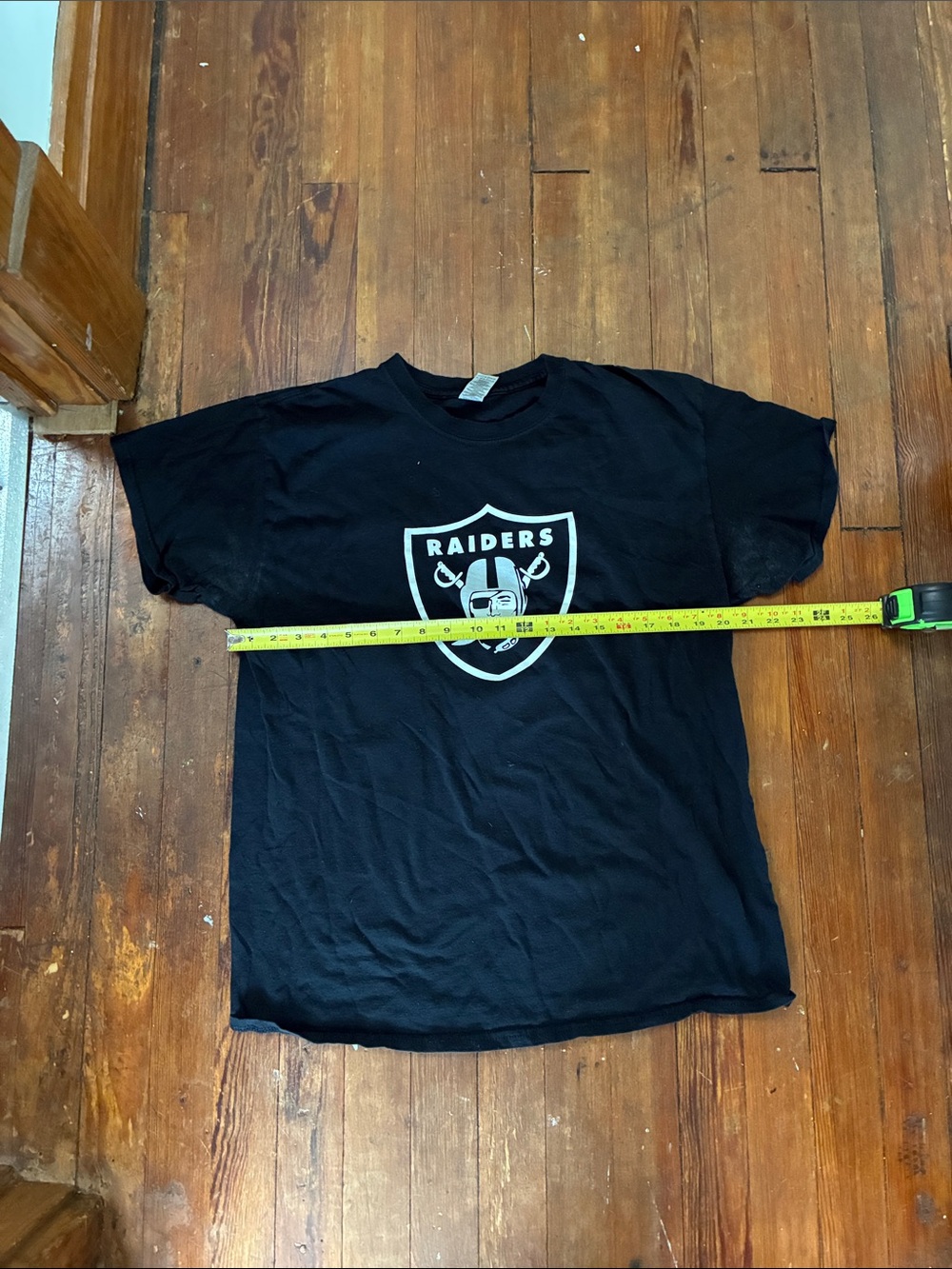 Bo Jackson’s large Raiders Black Logo T-Shirt